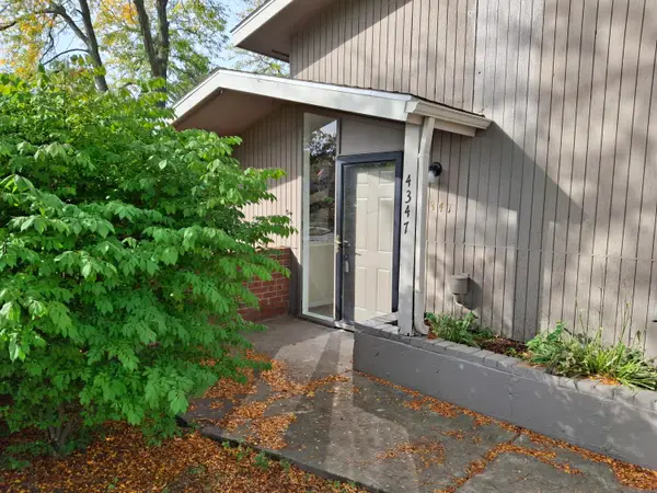 4347 Walnut Hills Drive SE, Kentwood, MI 49512