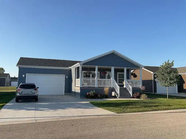 5890 Grace Way Drive, Rockford, MI 49341