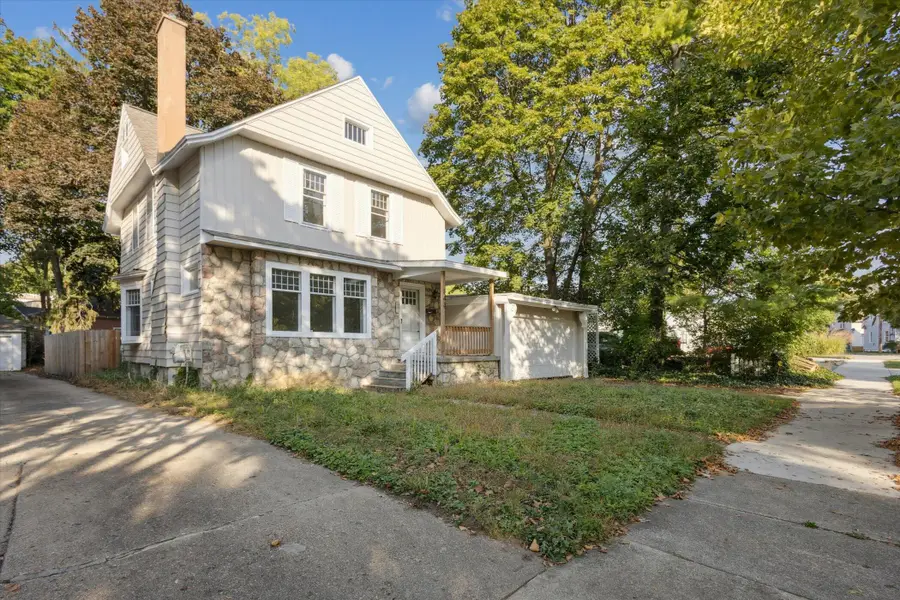 343 Garfield Avenue NW, Grand Rapids, MI 49504 - #2