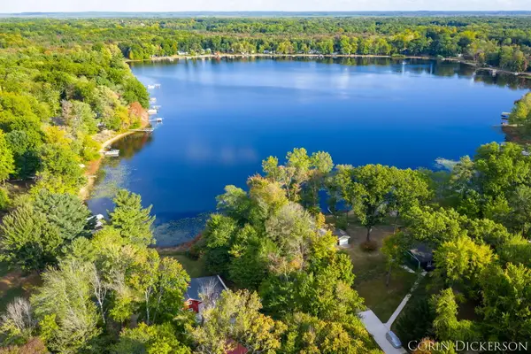 18565 32nd Street, Gobles, MI 49055