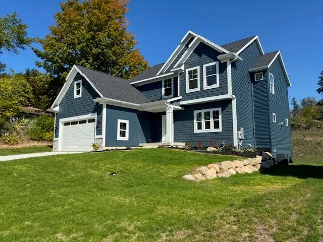 3776 Eastern Avenue NE, Northview, MI 49525 - #2