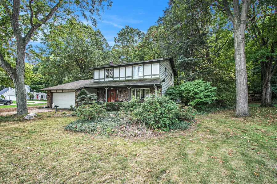 6986 Cimarron Drive SE, Cascade, MI 49546 - Image #3