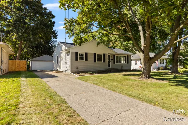 3329 Boone Avenue SW, Wyoming, MI 49519