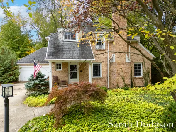 2752 Maplewood Drive SE, EastGrandRapids, MI 49506