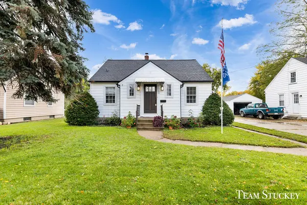 1060 Leonard Street NE, GrandRapids, MI 49503