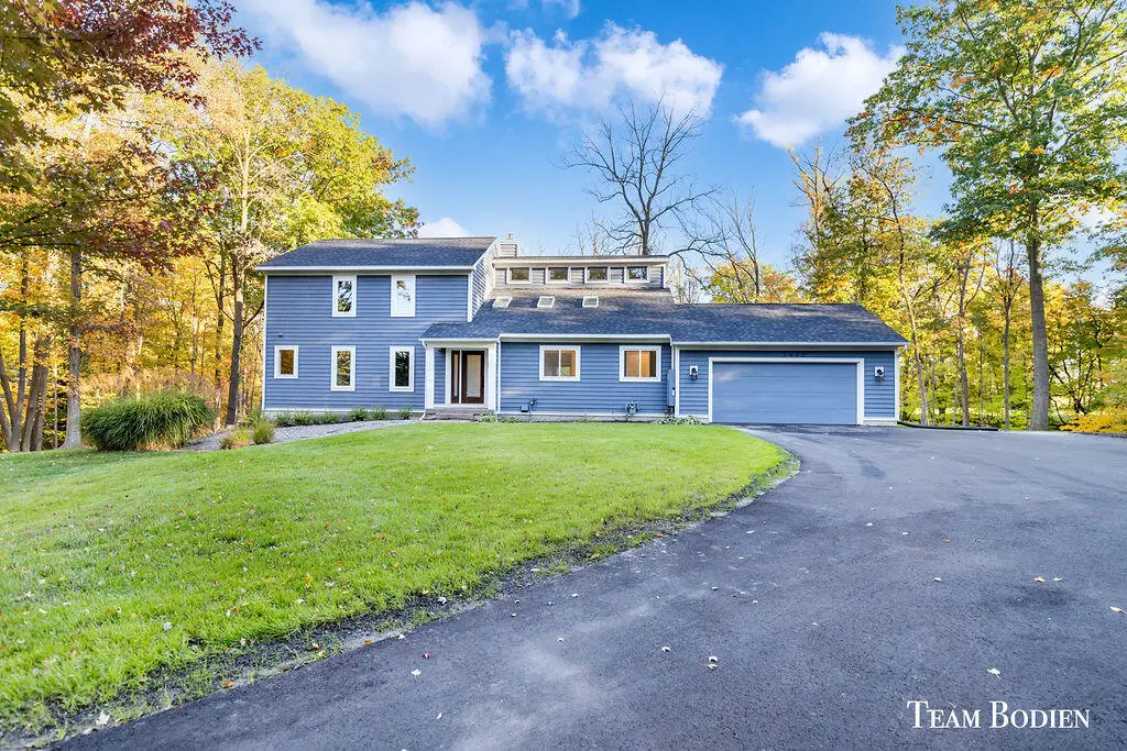 3442 Cascade Road SE, Grand Rapids Charter Township, MI 49546 - Image #1