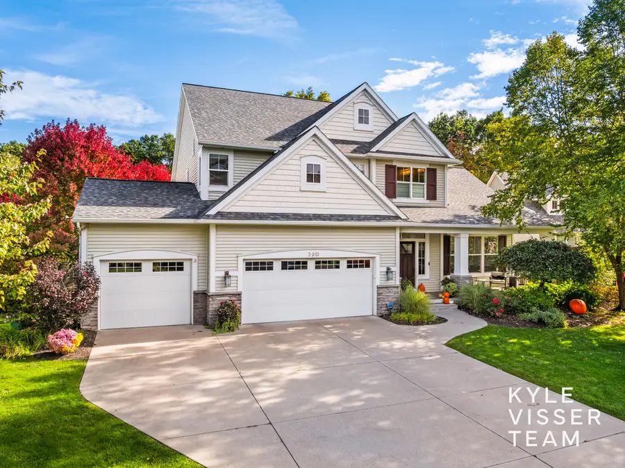 320 Sycamore Way Drive SE, Grand Rapids Charter Township, MI 49546 - Image #2