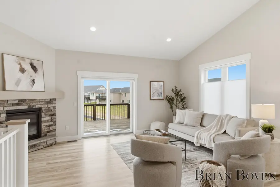 7954 Bald Eagle Pass Building: 65 Unit: 130, Hudsonville, MI 49426 - Image #2