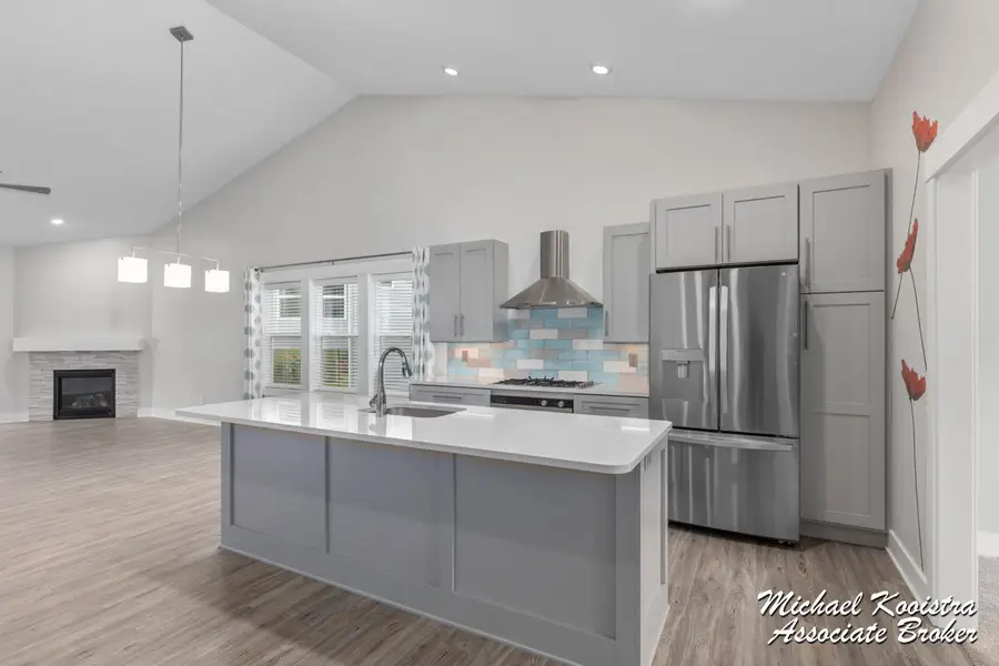 122 Blue Violet Lane NE Unit: 99, Comstock Park, MI 49321 - Image #3