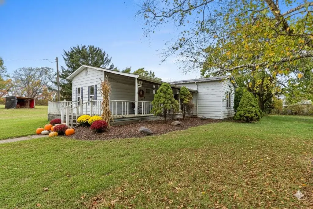 876 N Briggs Road, Quincy, MI 49082 - Image #1