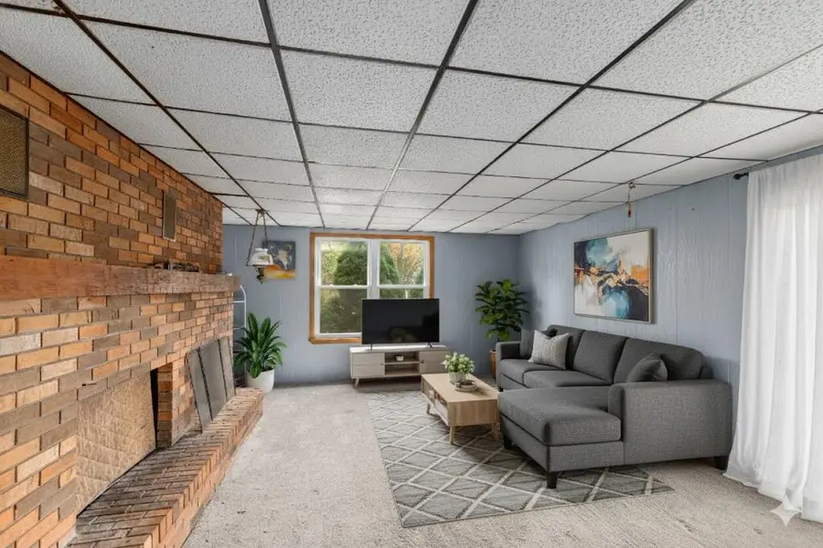 876 N Briggs Road, Quincy, MI 49082 - Image #3