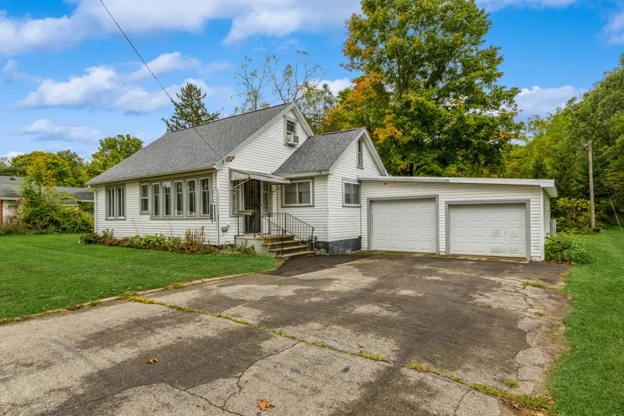 315 Pine Street, Decatur, MI 49045 - Image #3