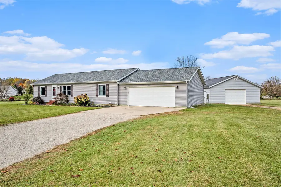 94 Easton Drive, Ionia, MI 48846 - #3