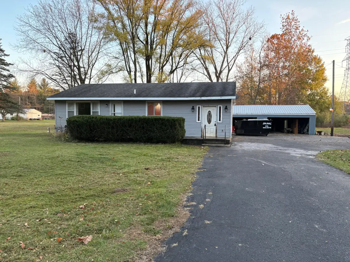 460 Indian Lakes Road NW, Sparta, MI 49345 - #1