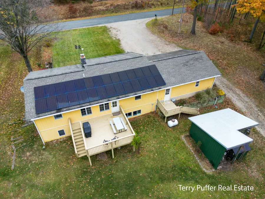 23763 11 Mile Road, Mecosta Township, MI 49307 - Image #3