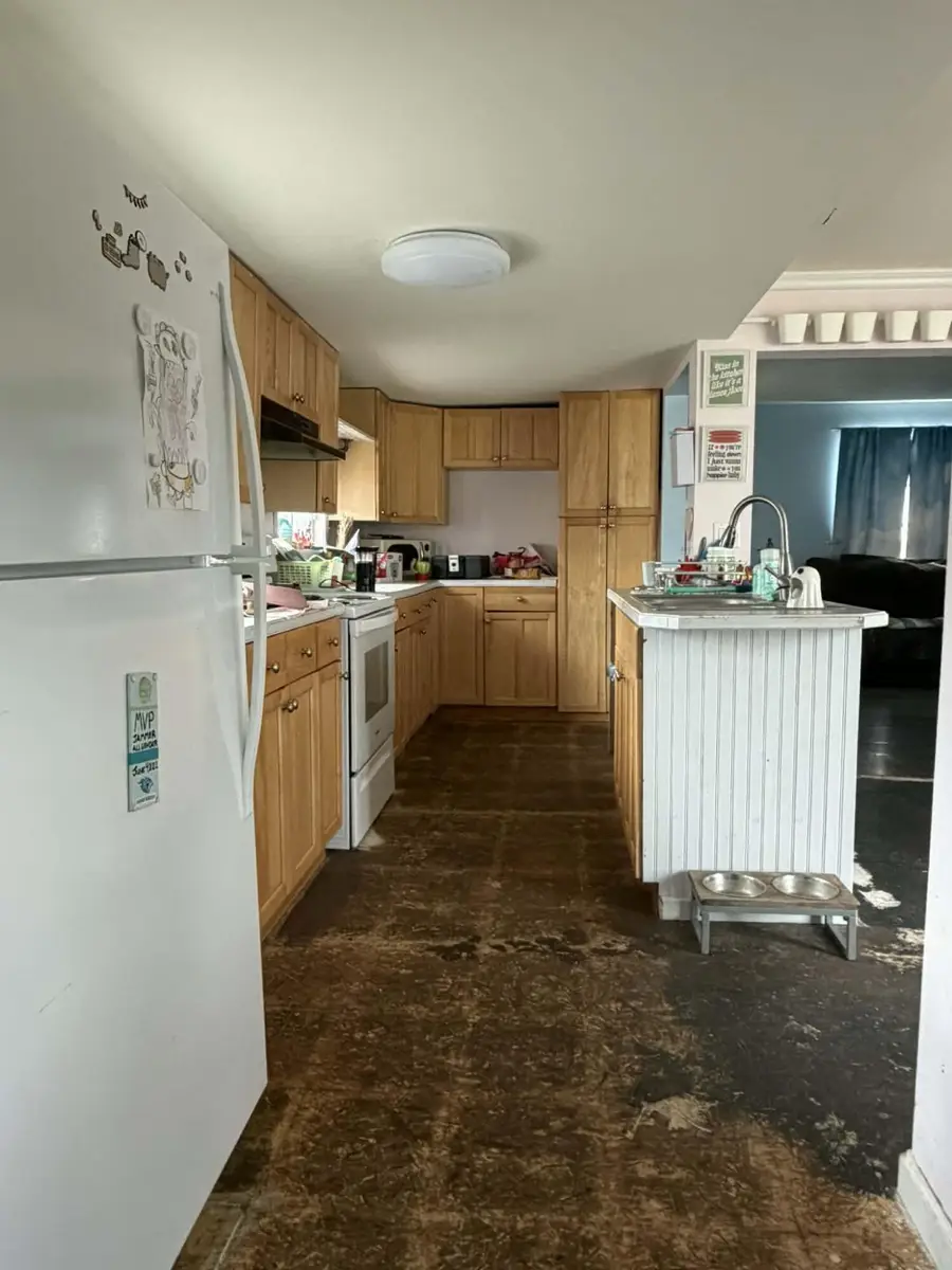 1035 Eastward Street, Alma, MI 48801 - #3