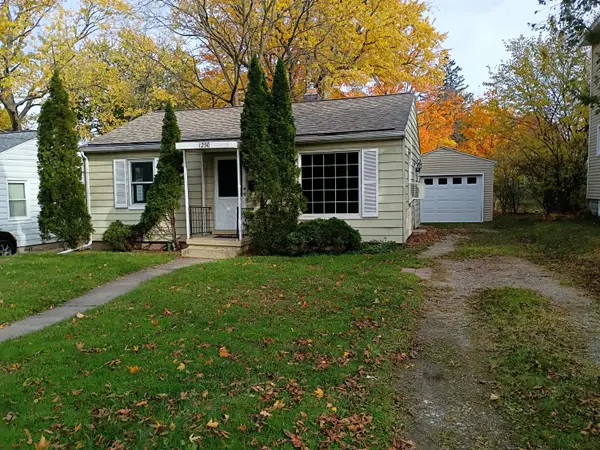 1250 Mayfield Avenue NE, GrandRapids, MI 49525