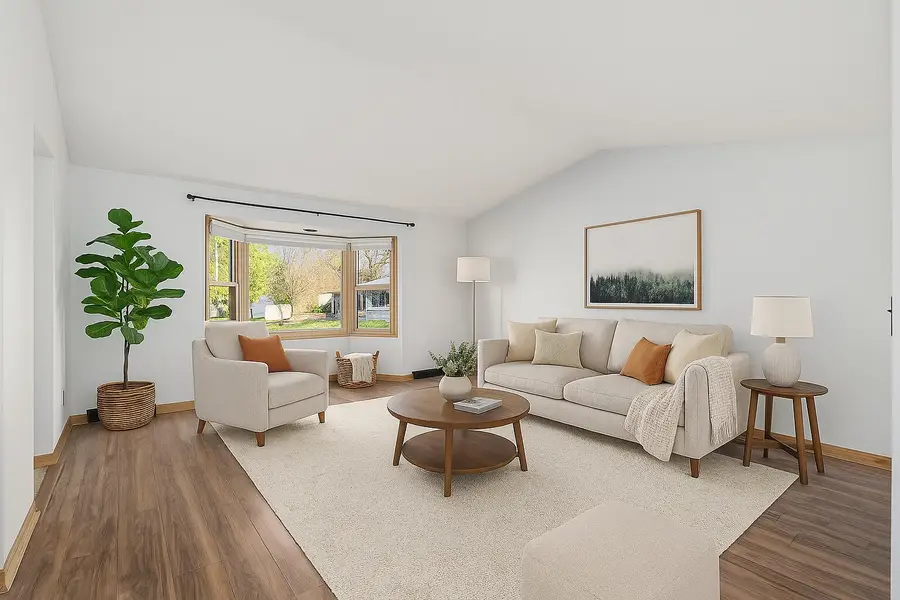 663 Macomb Avenue NW, Walker, MI 49534 - Image #2