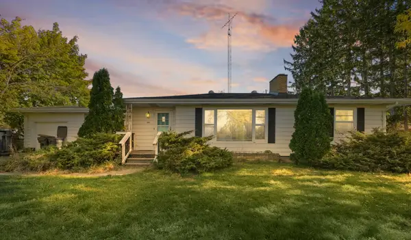 1919 Broadway, BentonHarbor, MI 49022