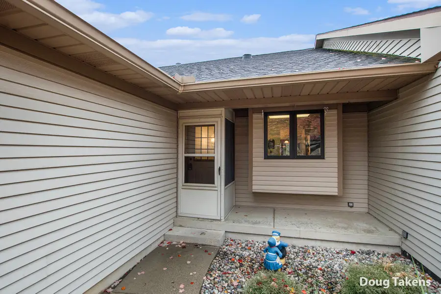 8750 Lindsey Lane SW, Byron Township, MI 49315 - Image #3