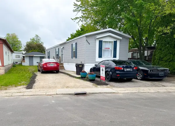 5220 Village Drive SW, Wyoming, MI 49509