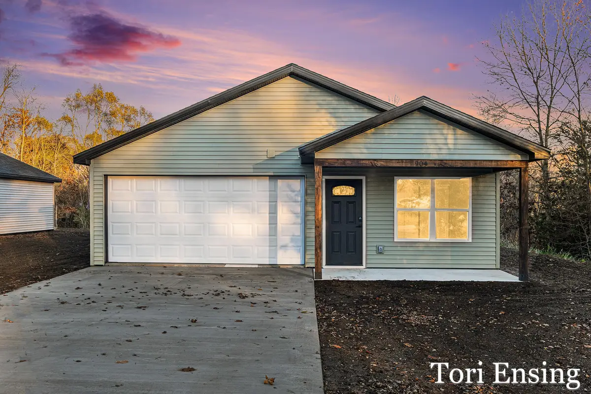 904 Moulton Street, Belding, MI 48809 - Image #1