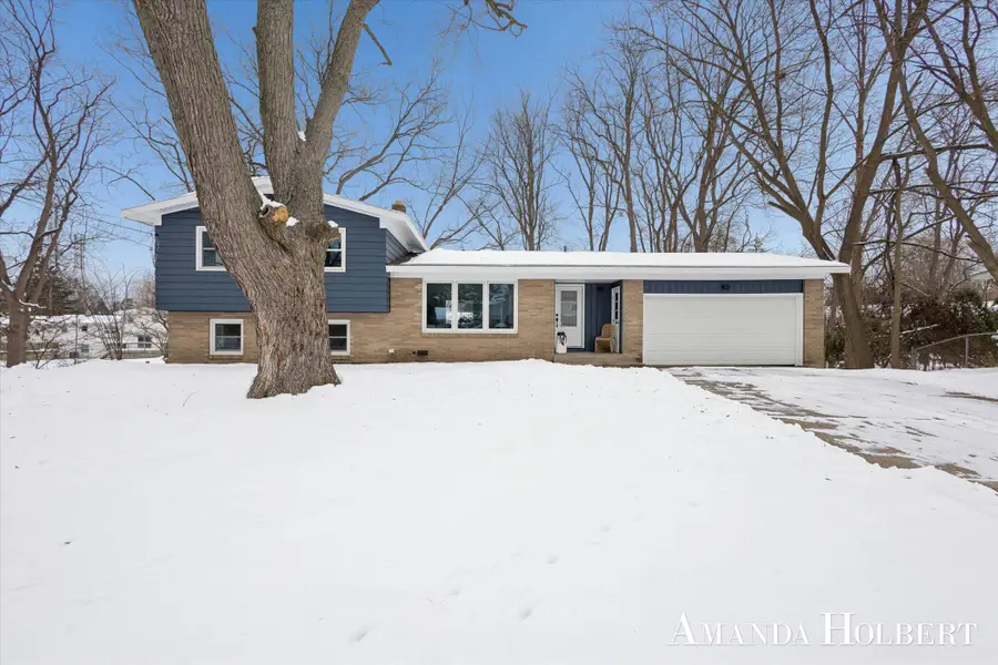 5106 Bridle Creek Court SE, Kentwood, MI 49508 - Image #2