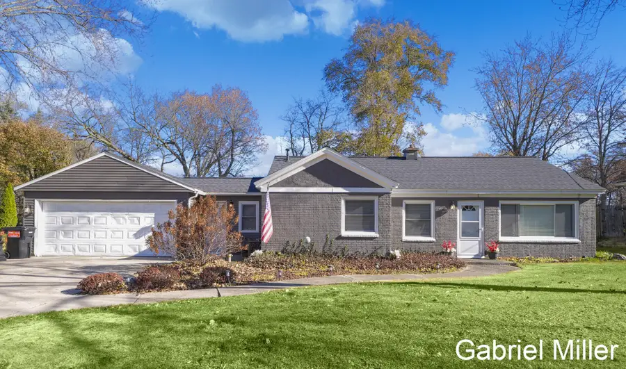 2444 Irene Avenue SE, Cascade, MI 49546 - Image #2