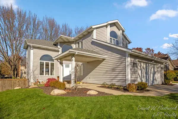 2353 Midvale Street NE, GrandRapids, MI 49505