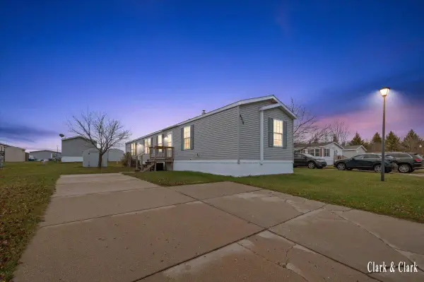 4316 Sussex Place, Wayland, MI 49348