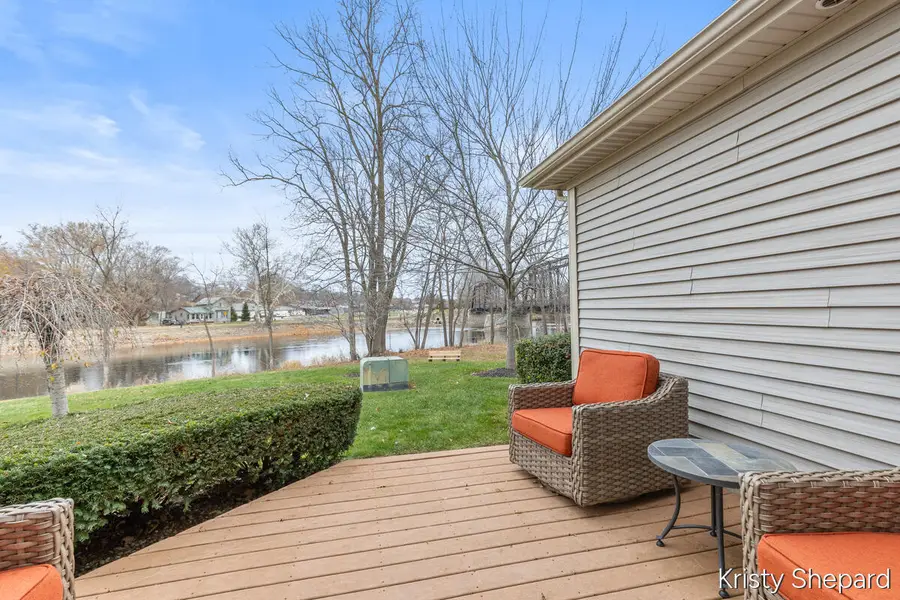 504 Rivers Edge Lane, Portland, MI 48875 - Image #3