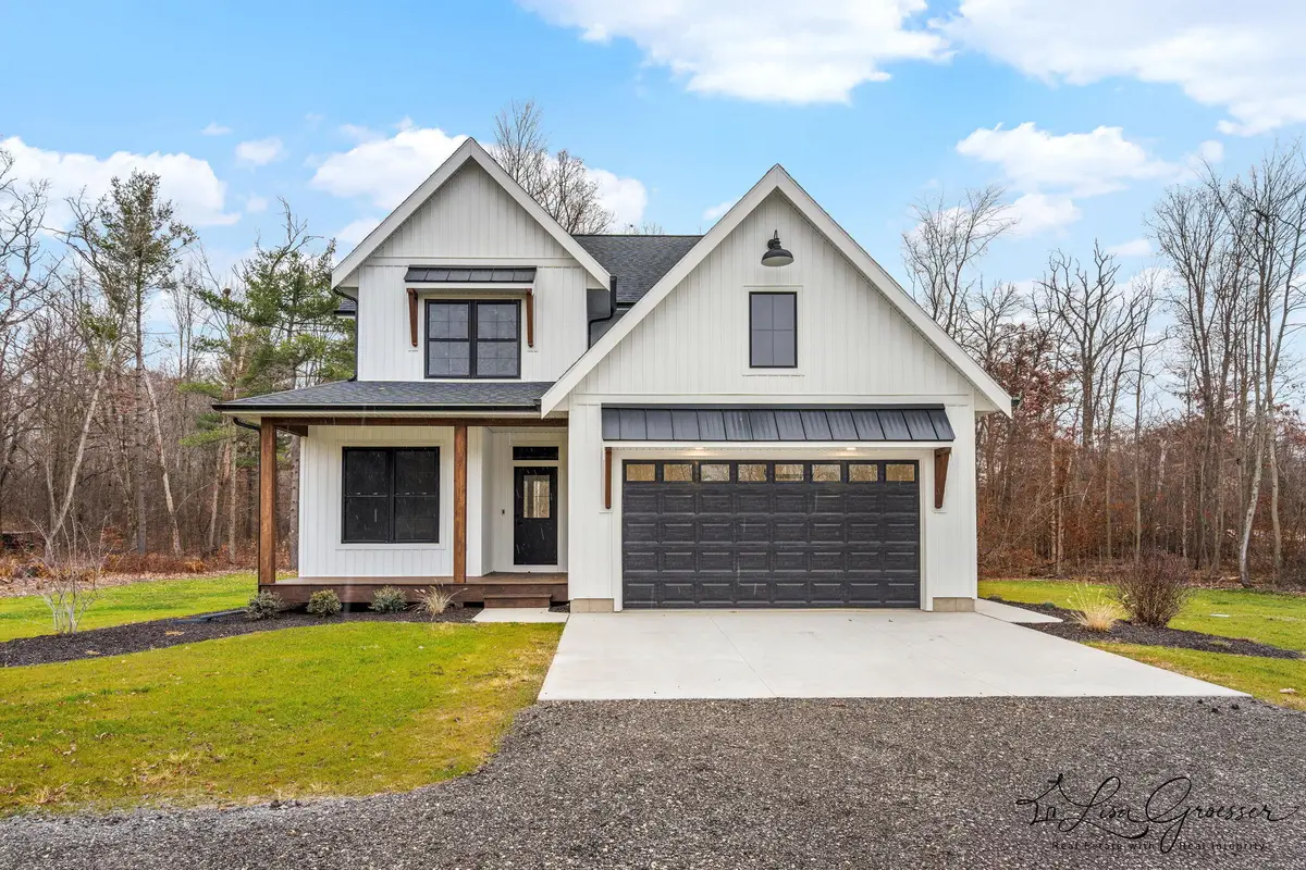 10048 Barberry Lane, Reynolds Township, MI 49329 - Image #1