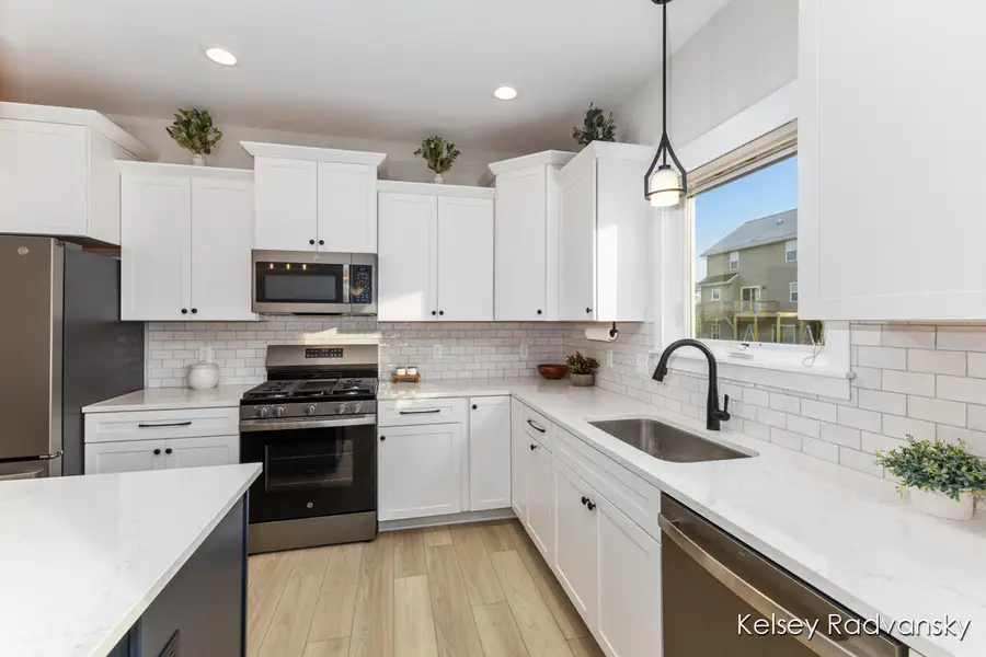 6450 Estate Drive SW, Cutlerville, MI 49315 - #2