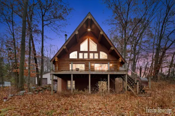 16550 Tyrone Avenue, KentCity, MI 49330