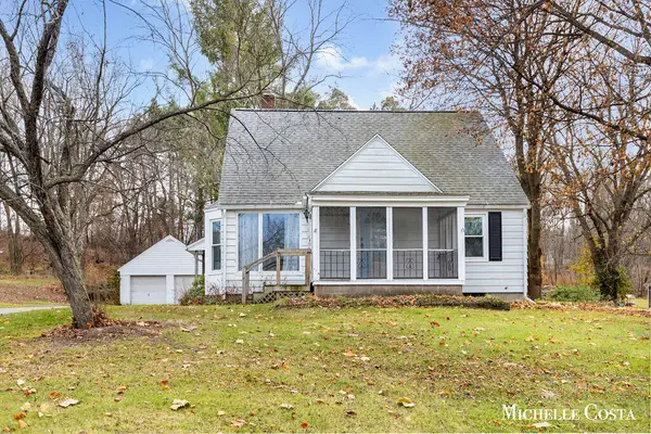 13100 Grand River Drive SE, Lowell, MI 49331