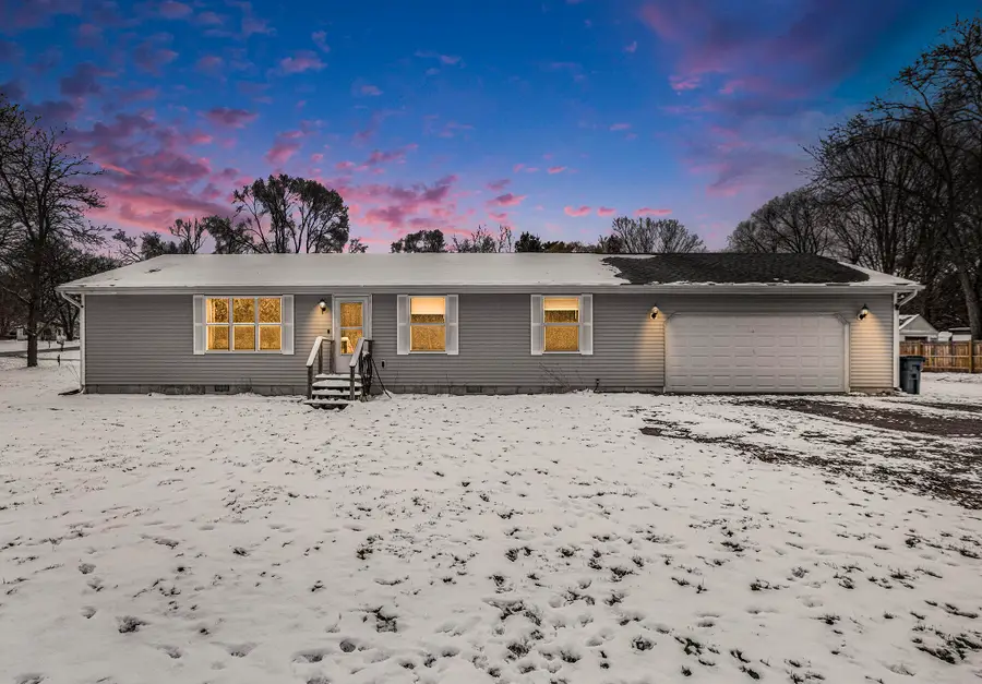 820 Emory Street, Howard City, MI 49329 - Image #2