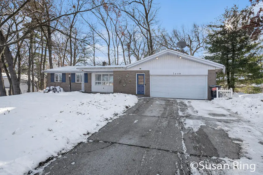 1238 Pickett Street SE, Kentwood, MI 49508 - Image #2