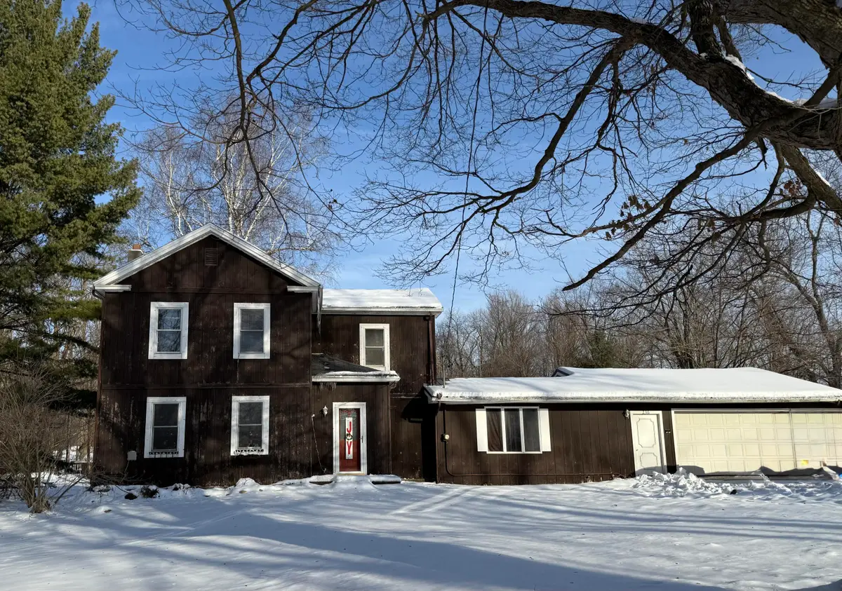 236 W Main Street, Vermontville, MI 49096 - #1