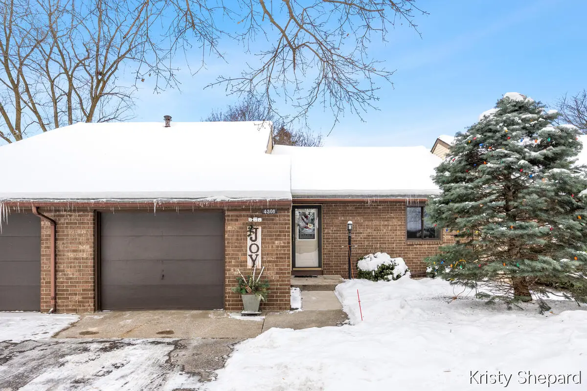 4308 Indian Spring Drive SW Building: 41 Unit: 29, Grandville, MI 49418 - Image #1