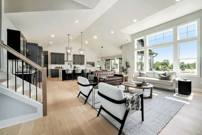 2284 Knapp Bluff Court NE, Grand Rapids Charter Township, MI 49525 - Image #2