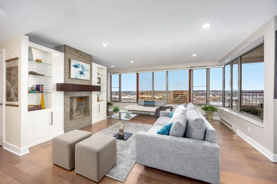 150 Campau Circle NW Building: . Unit: 1507, Grand Rapids, MI 49503 - #3