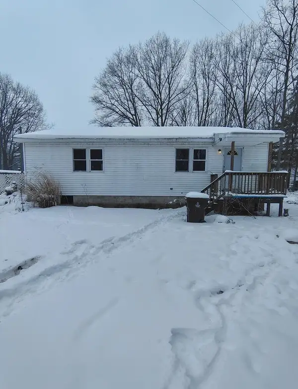 11711 Sparrow Drive, Lakeview, MI 48850