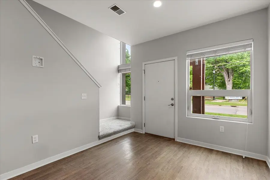 600 Douglas Street NW Unit: 620D, Grand Rapids, MI 49504 - Image #2