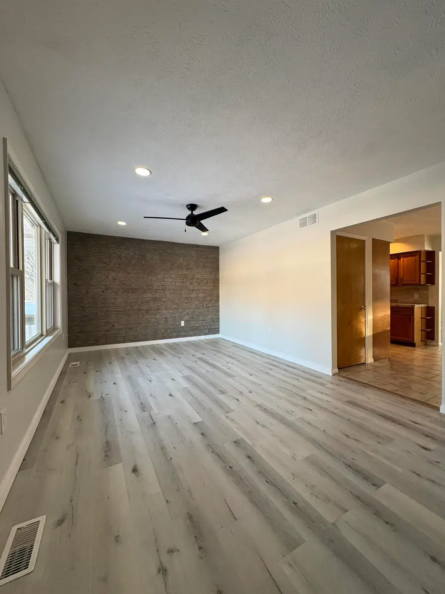 791 Kinney Avenue NW, Walker, MI 49534 - Image #2