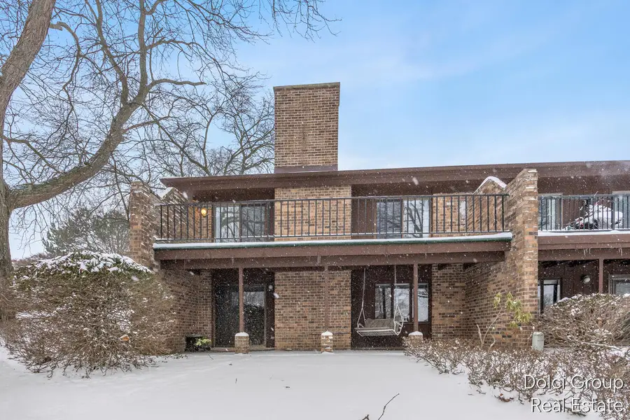 6134 Parview Drive SE, Cascade, MI 49546 - Image #2