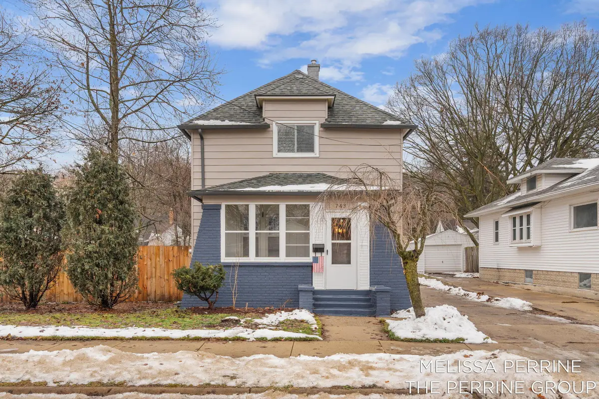 743 Garfield Avenue NW, Grand Rapids, MI 49504 - Image #1