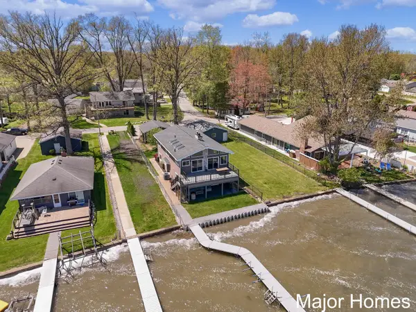 3179 Sandy Beach Street, Wayland, MI 49348