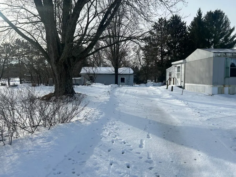 914 Chase Street, Luther, MI 49656 - Image #3