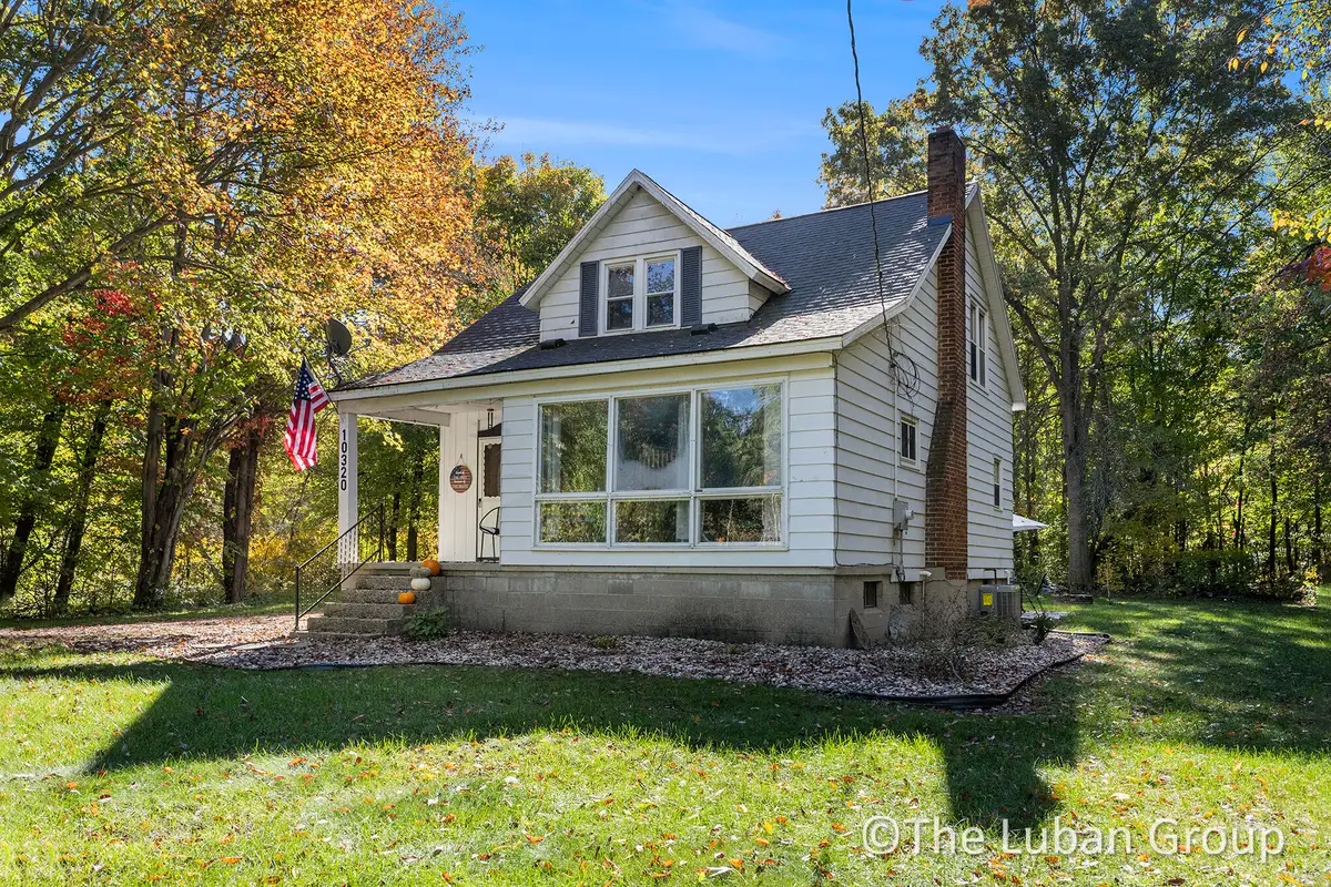 10320 Fillmore Street, Zeeland, MI 49464 - Image #1