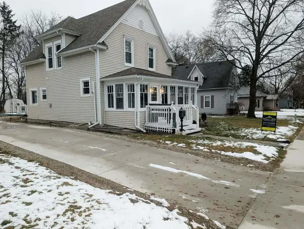 614 W Cass Street, Greenville, MI 48838